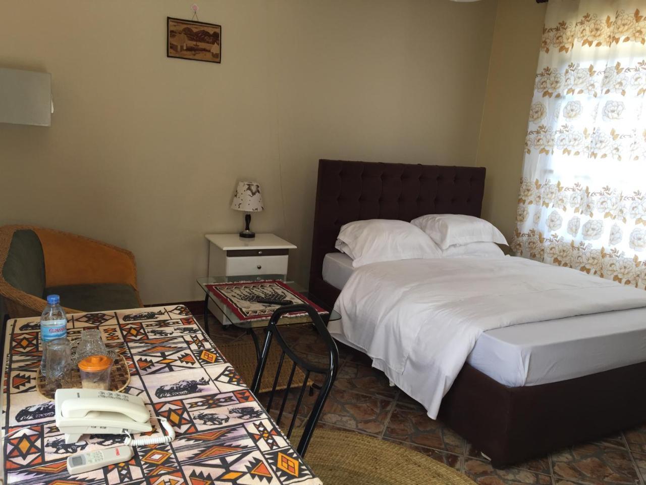 Asmorein Hotel Babati ภายนอก รูปภาพ