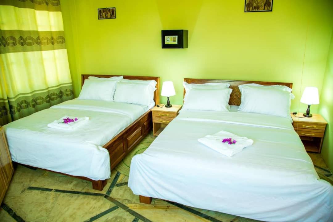 Asmorein Hotel Babati ภายนอก รูปภาพ